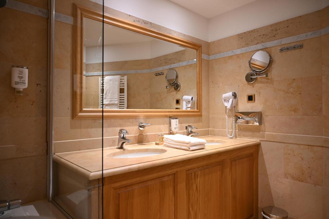 Hotel Le Rempart Tournus Luaran gambar